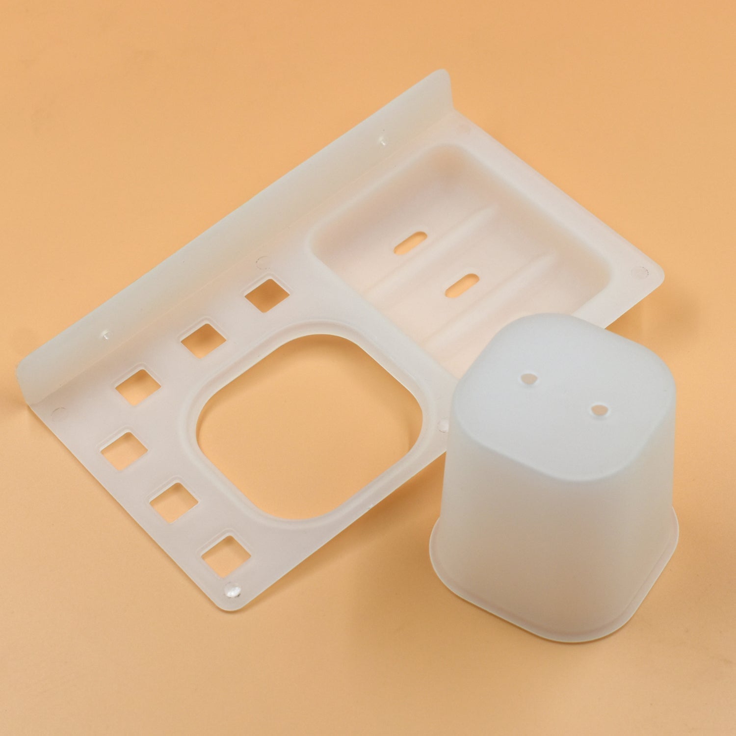 4776 3 in 1 Plastic Soap Dish and plastic soap dish tray used in bathroom and kitchen purposes. 4776 3 in 1 Plastic Soap Dish and plastic soap dish tray used in bathroom and kitchen purposes.